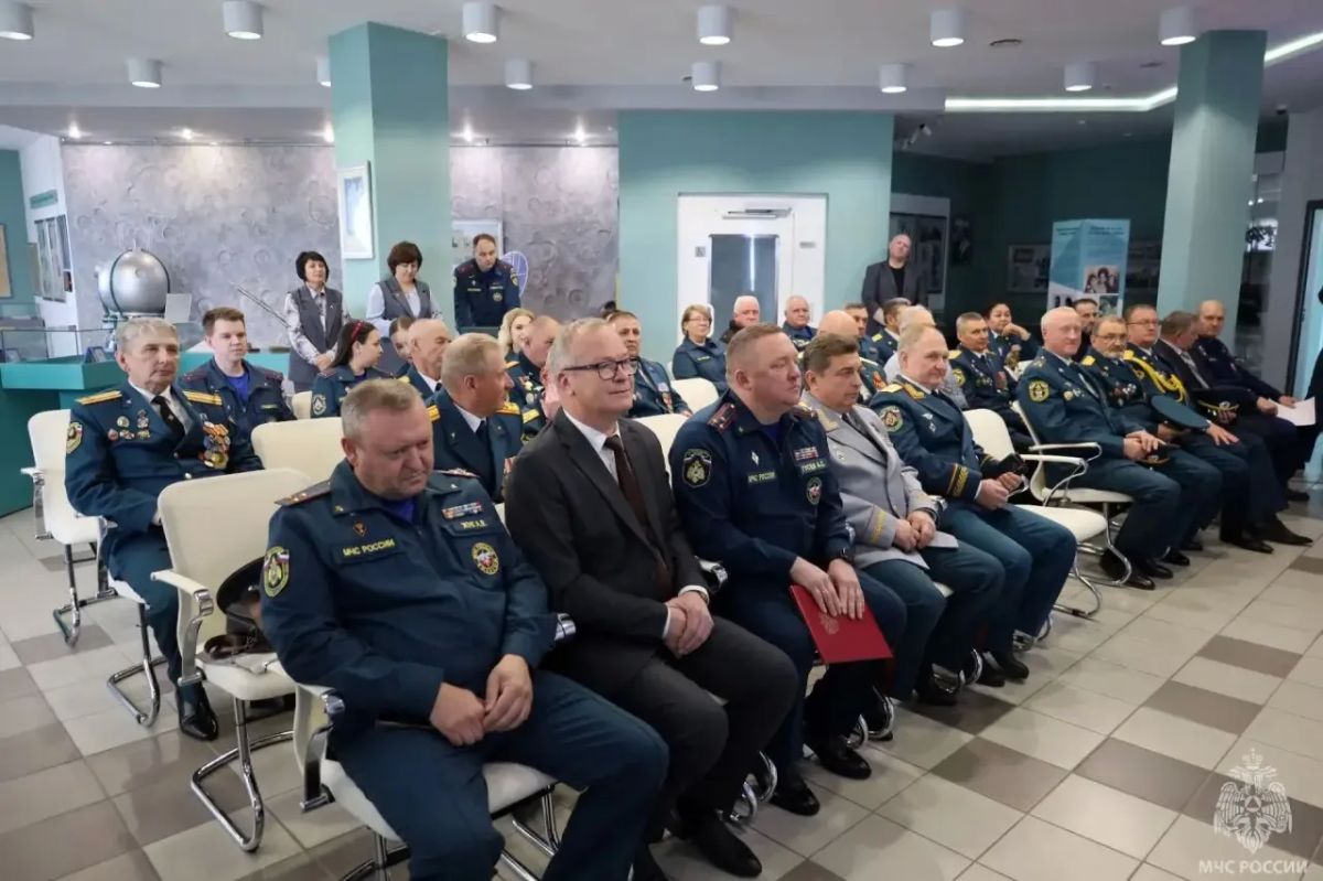 В Алтайском крае прошёл сбор ветеранских организаций МЧС России Сибирского федерального округа В Алтайском крае прошёл сбор ветеранских организаций МЧС России Сибирского федерального округа